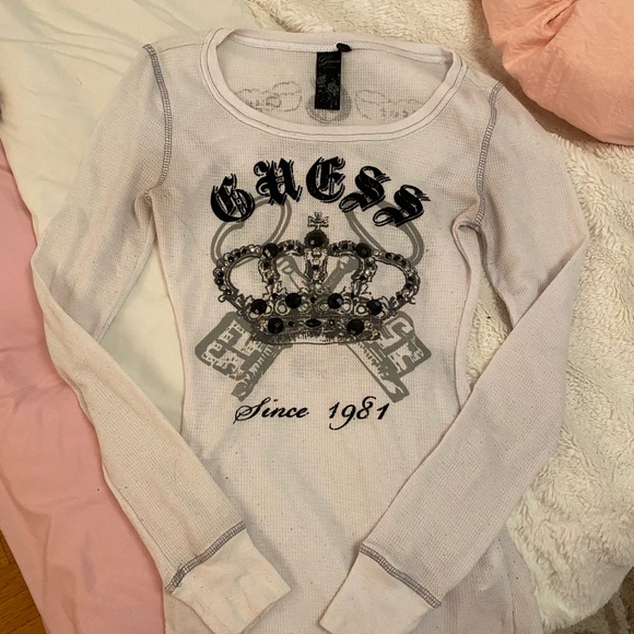 Guess top - Picture 2 of 5